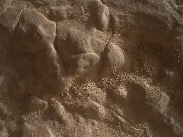 Sol 4686: Mars Hand Lens Imager (MAHLI)
