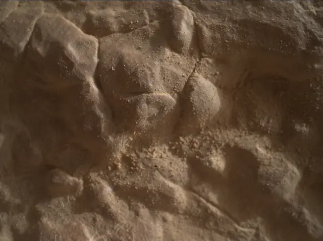 Sol 4686: Mars Hand Lens Imager (MAHLI)