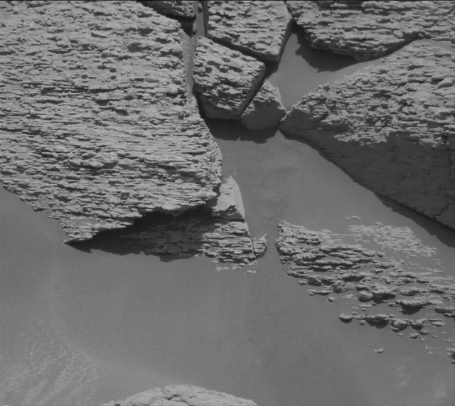 Sol 4689: Mast Camera (Mastcam)