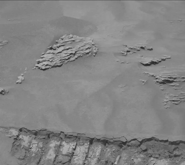 Sol 4697: Mast Camera (Mastcam)