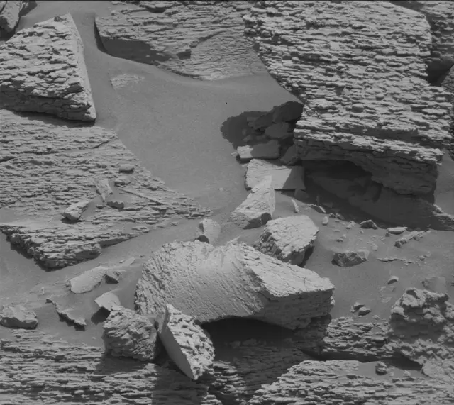 Sol 4697: Mast Camera (Mastcam)