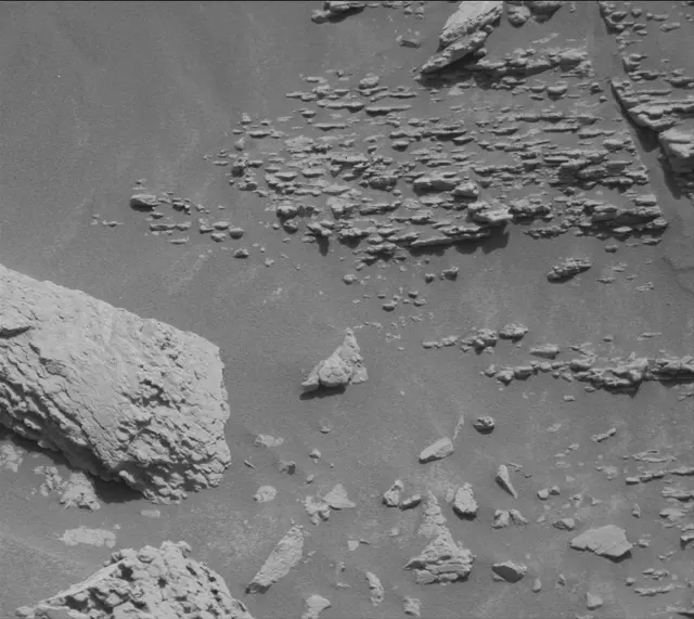 Sol 4697: Mast Camera (Mastcam)