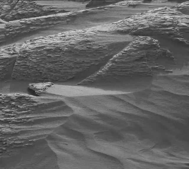Sol 4698: Mast Camera (Mastcam)
