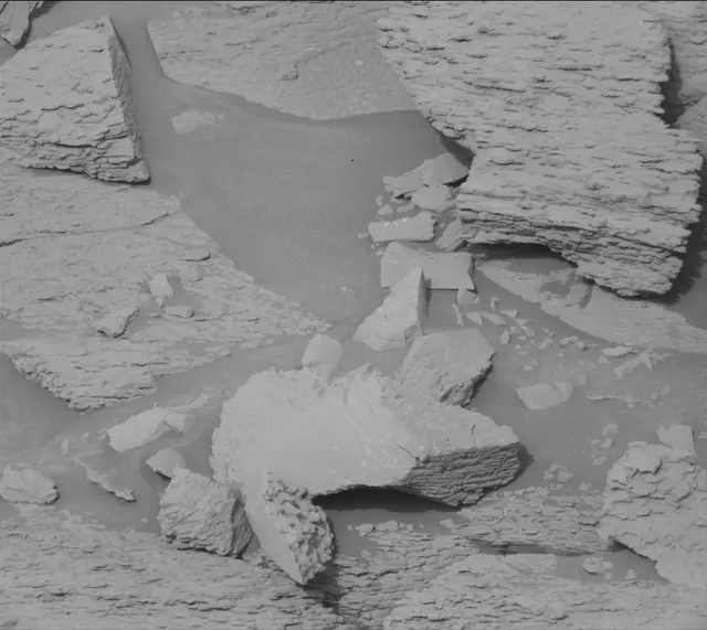 Sol 4698: Mast Camera (Mastcam)