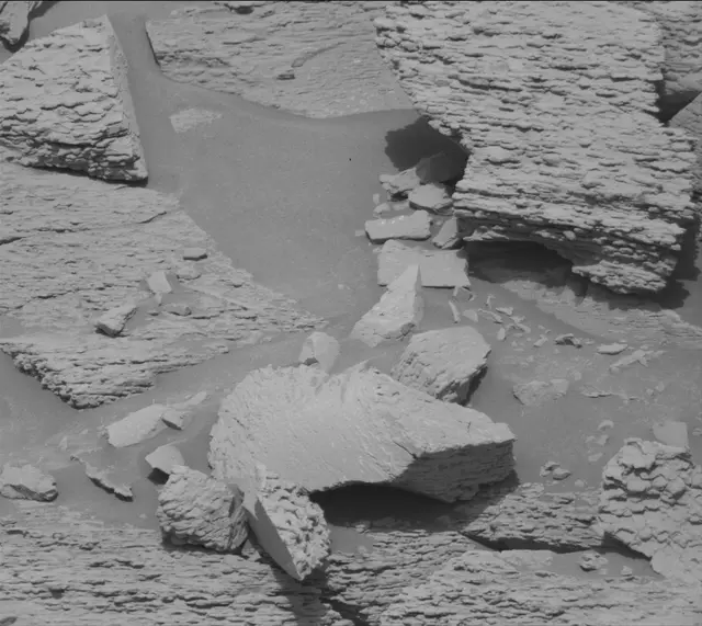 Sol 4698: Mast Camera (Mastcam)