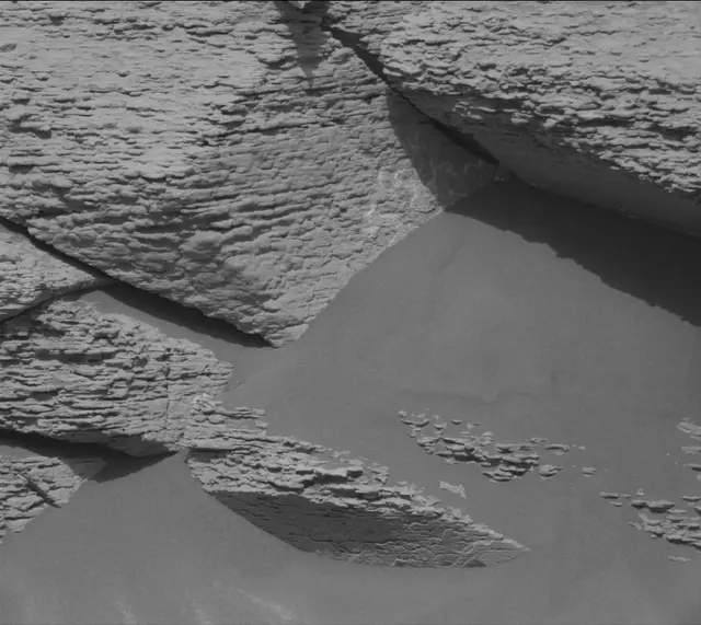 Sol 4698: Mast Camera (Mastcam)