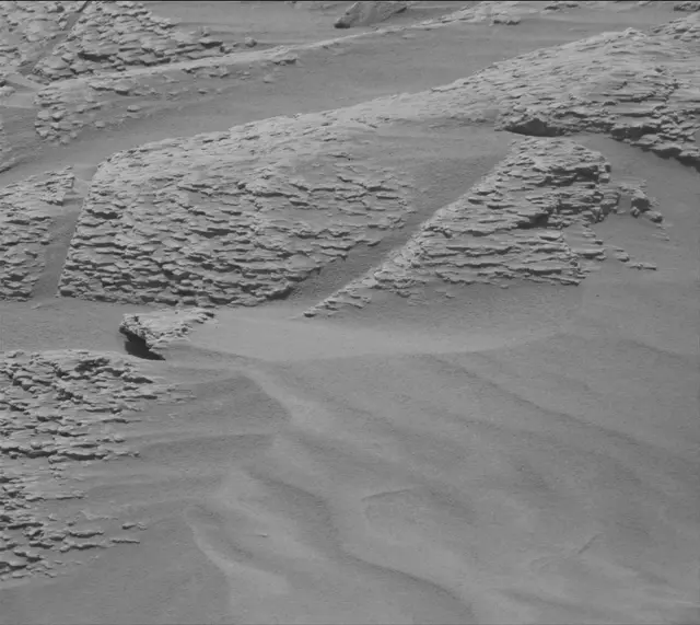 Sol 4698: Mast Camera (Mastcam)