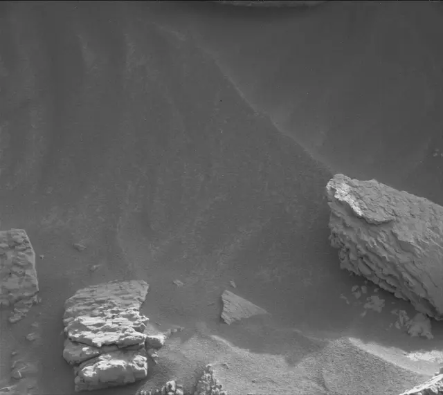 Sol 4700: Mast Camera (Mastcam)