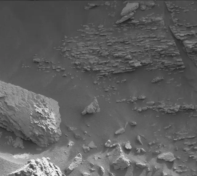 Sol 4700: Mast Camera (Mastcam)