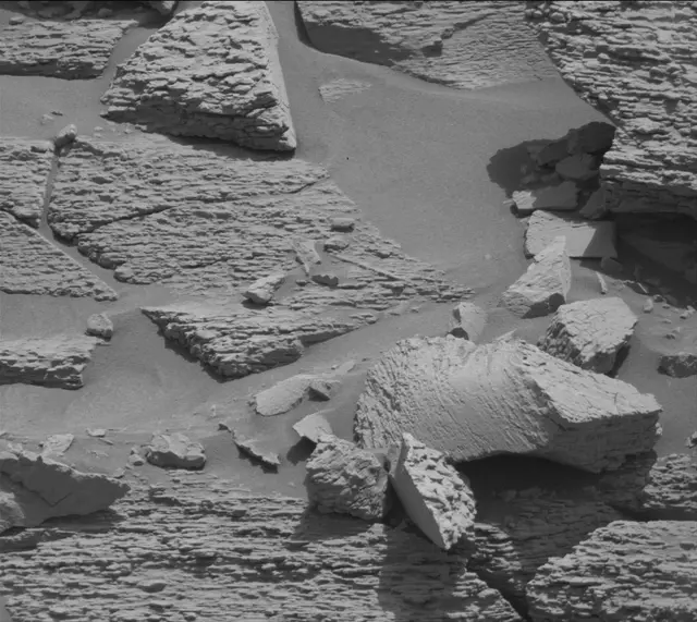Sol 4701: Mast Camera (Mastcam)