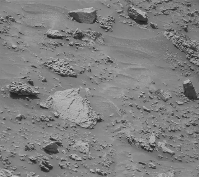 Sol 4701: Mast Camera (Mastcam)