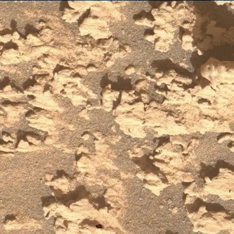 Sol 4747: Mars Hand Lens Imager (MAHLI)