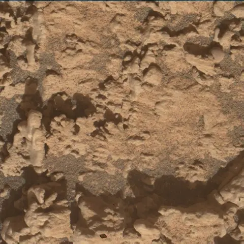 Sol 4747: Mars Hand Lens Imager (MAHLI)