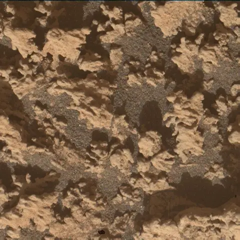 Sol 4747: Mars Hand Lens Imager (MAHLI)