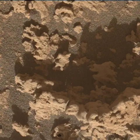Sol 4747: Mars Hand Lens Imager (MAHLI)