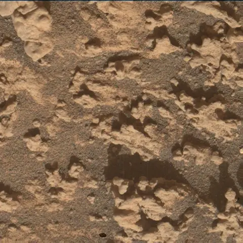 Sol 4747: Mars Hand Lens Imager (MAHLI)