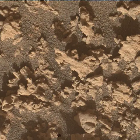 Sol 4747: Mars Hand Lens Imager (MAHLI)