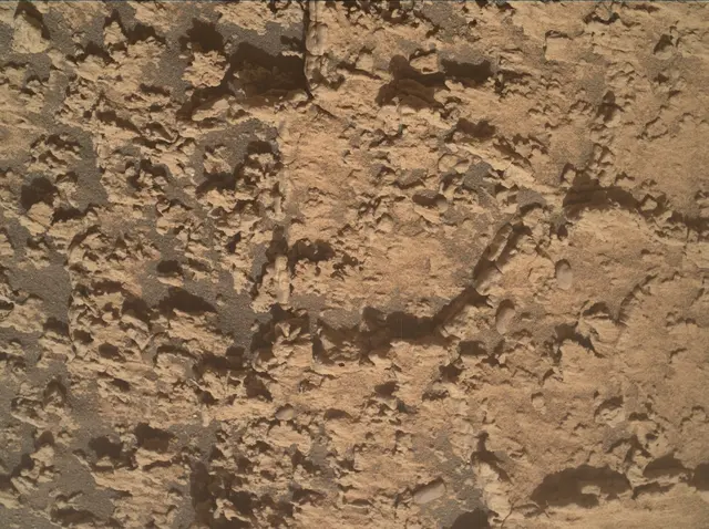 Sol 4747: Mars Hand Lens Imager (MAHLI)