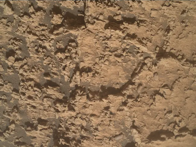 Sol 4747: Mars Hand Lens Imager (MAHLI)