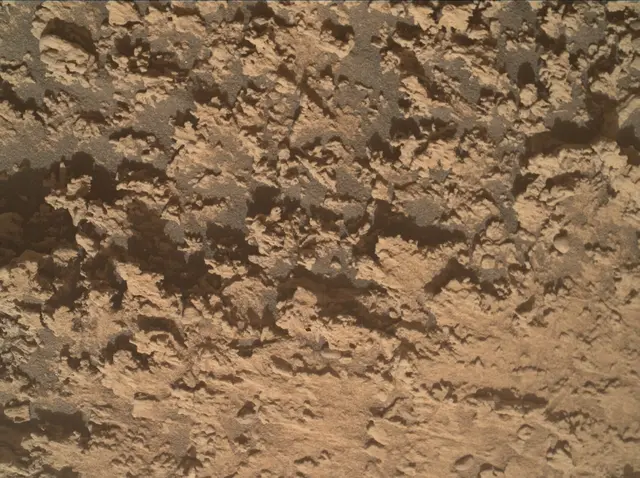 Sol 4747: Mars Hand Lens Imager (MAHLI)