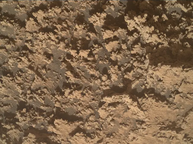 Sol 4747: Mars Hand Lens Imager (MAHLI)