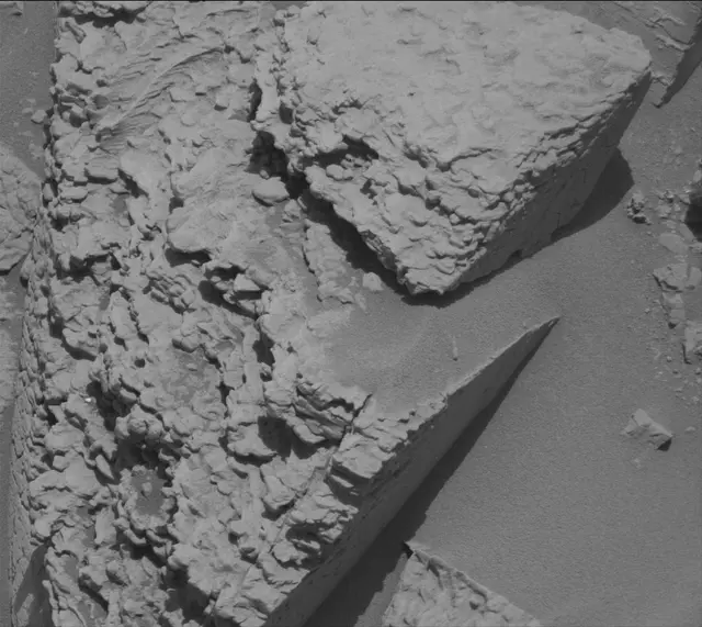 Sol 4751: Mast Camera (Mastcam)