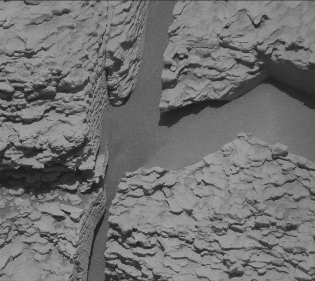 Sol 4751: Mast Camera (Mastcam)
