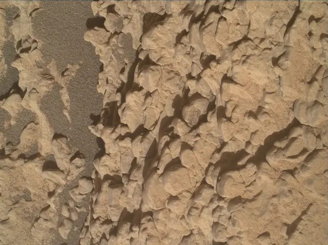 Sol 4752: Mars Hand Lens Imager (MAHLI)
