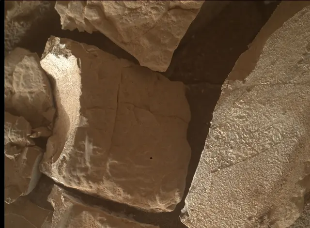 Sol 4788: Mars Hand Lens Imager (MAHLI)