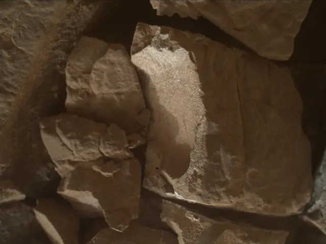 Sol 4788: Mars Hand Lens Imager (MAHLI)