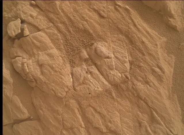 Sol 4812: Mars Hand Lens Imager (MAHLI)