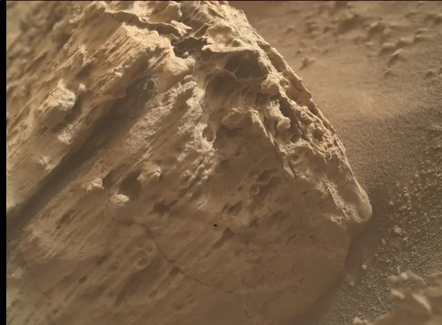 Sol 4826: Mars Hand Lens Imager (MAHLI)