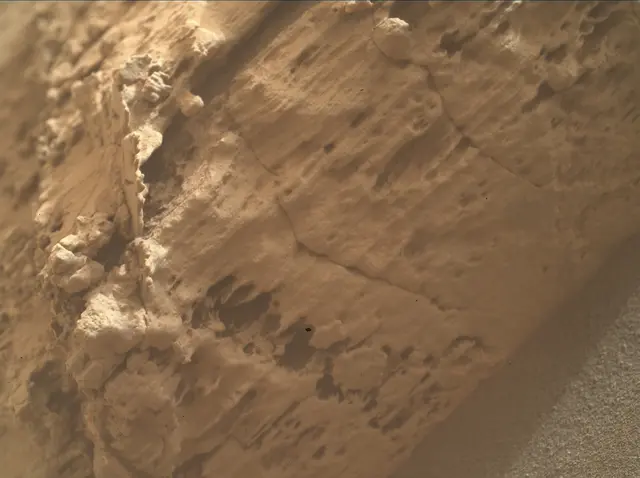 Sol 4826: Mars Hand Lens Imager (MAHLI)