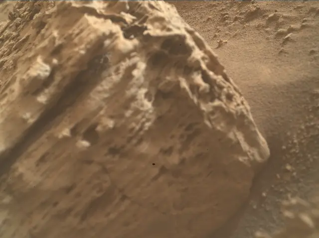 Sol 4826: Mars Hand Lens Imager (MAHLI)