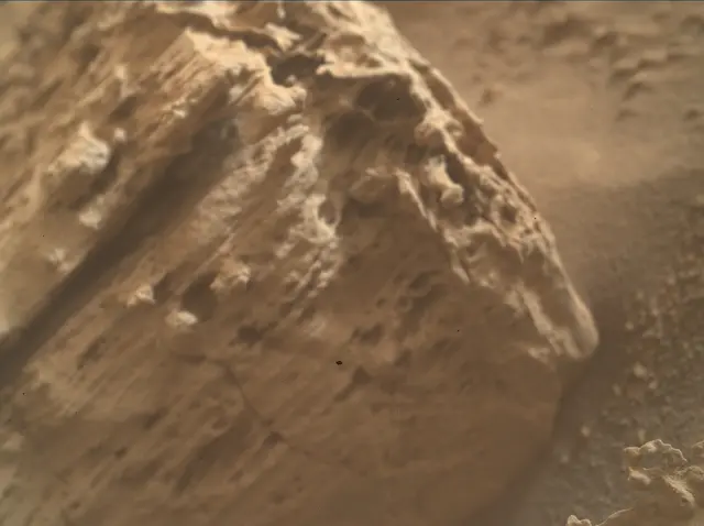 Sol 4826: Mars Hand Lens Imager (MAHLI)