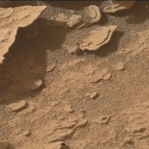 Sol 4840: Mars Hand Lens Imager (MAHLI)