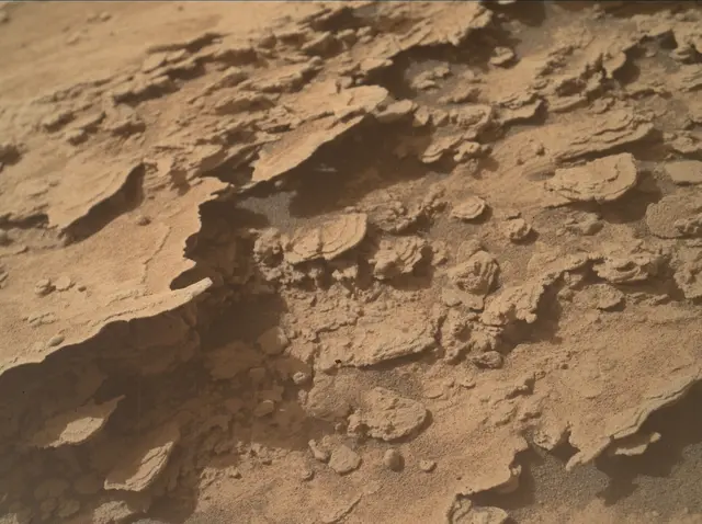 Sol 4840: Mars Hand Lens Imager (MAHLI)