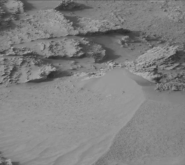 Sol 4843: Mast Camera (Mastcam)