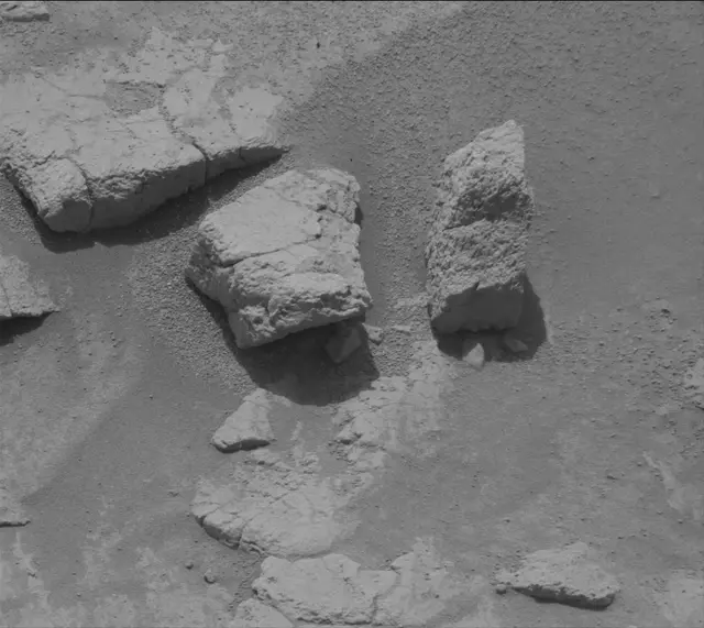 Sol 4845: Mast Camera (Mastcam)