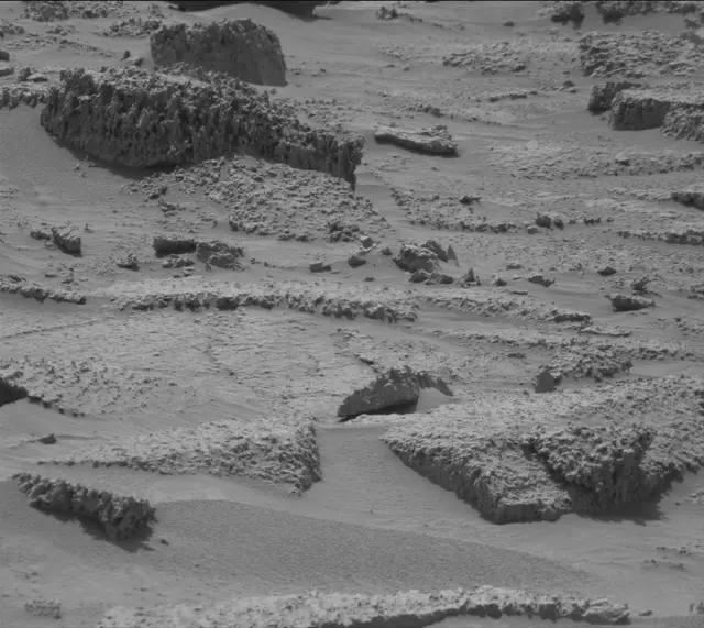 Sol 4847: Mast Camera (Mastcam)
