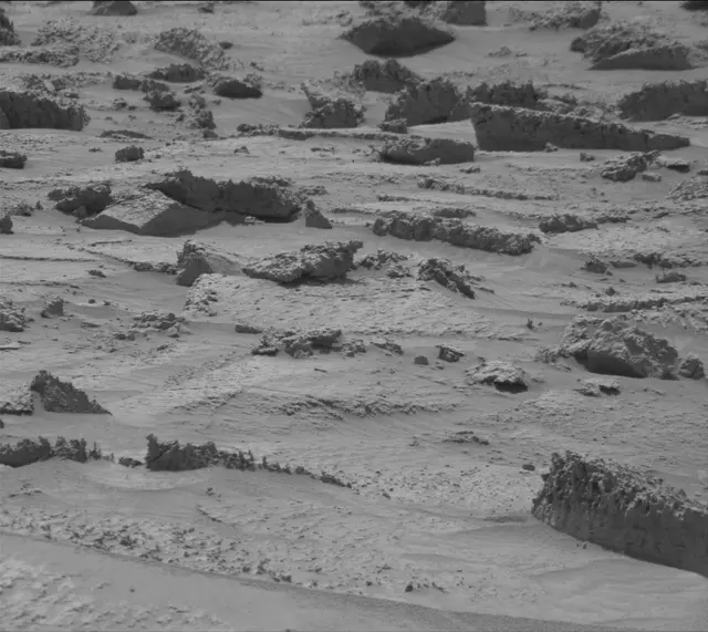 Sol 4847: Mast Camera (Mastcam)