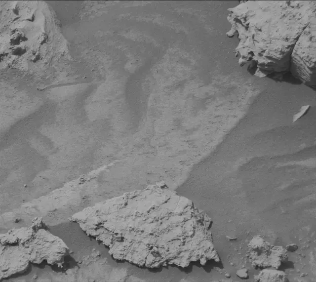 Sol 4850: Mast Camera (Mastcam)
