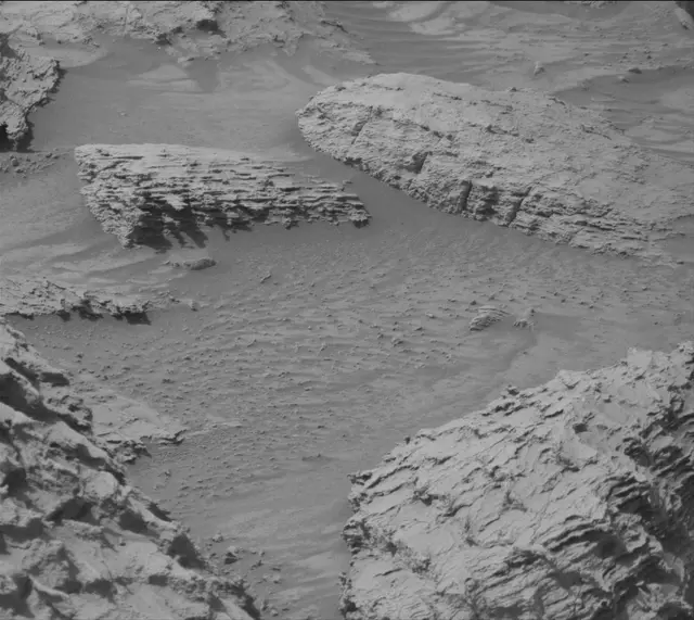 Sol 4850: Mast Camera (Mastcam)