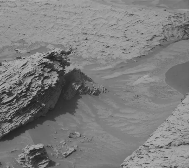 Sol 4850: Mast Camera (Mastcam)