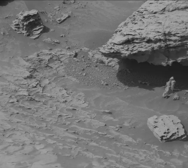 Sol 4850: Mast Camera (Mastcam)