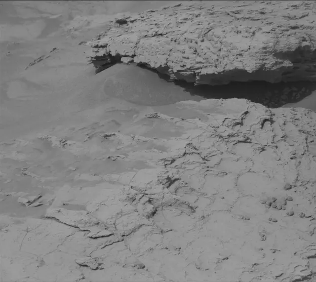 Sol 4850: Mast Camera (Mastcam)