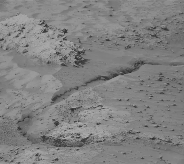Sol 4861: Mast Camera (Mastcam)