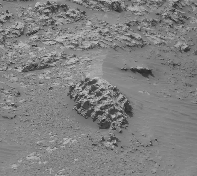 Sol 4867: Mast Camera (Mastcam)