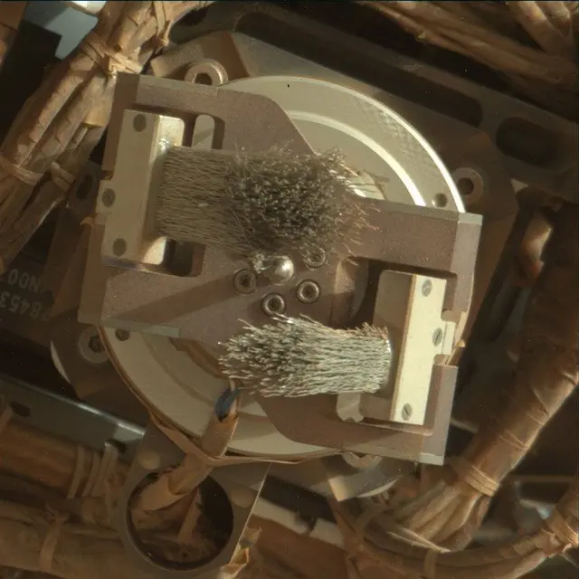 Sol 4867: Mast Camera (Mastcam)