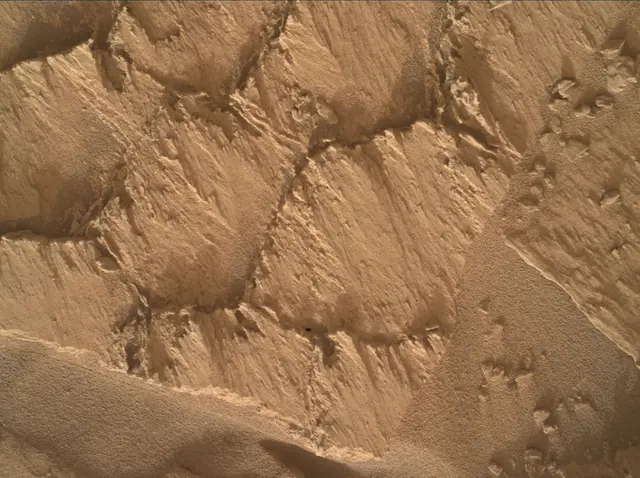 Sol 4867: Mars Hand Lens Imager (MAHLI)